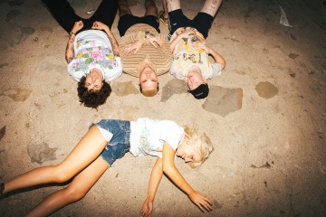 Amyl and The Sniffers
