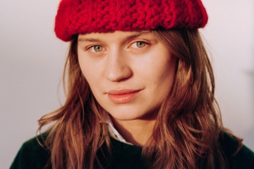 girl in red