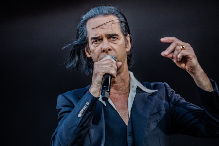 rw18-nick-cave-ben-houdijk-5nz0624-05-5b7a97c17903f.jpg