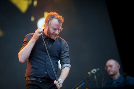 rock-werchter-2013-donderdag-06-the-national-002-5a1834193bcb0.jpg